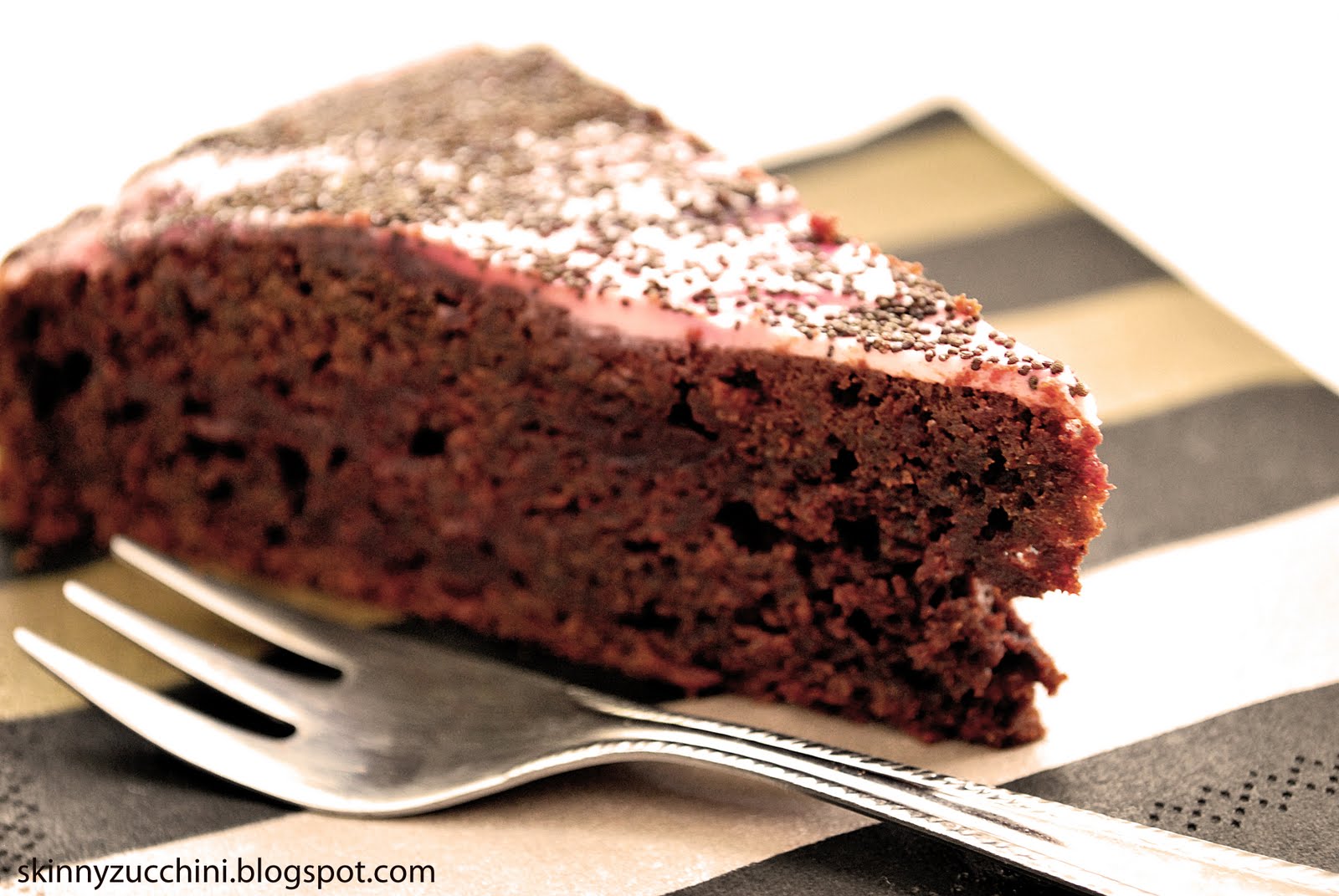 Skinny Zucchini Biešušokolādes kūka