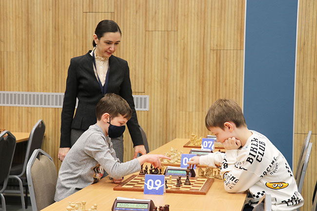 Белая ладья 2019 сочи дагомыс. Опенчесс. Индийские шахматы чатуранга. Опенчесс шахматы. Shaxmat shashka.