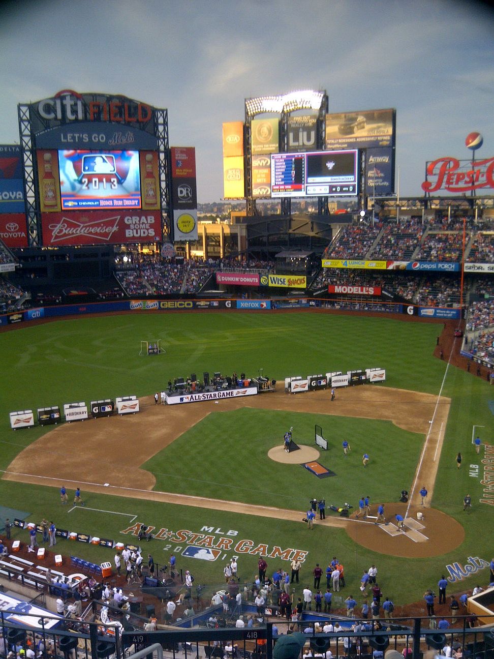 Royalty Tours USA Royalty sees the Home Run Derby at Citi Field!
