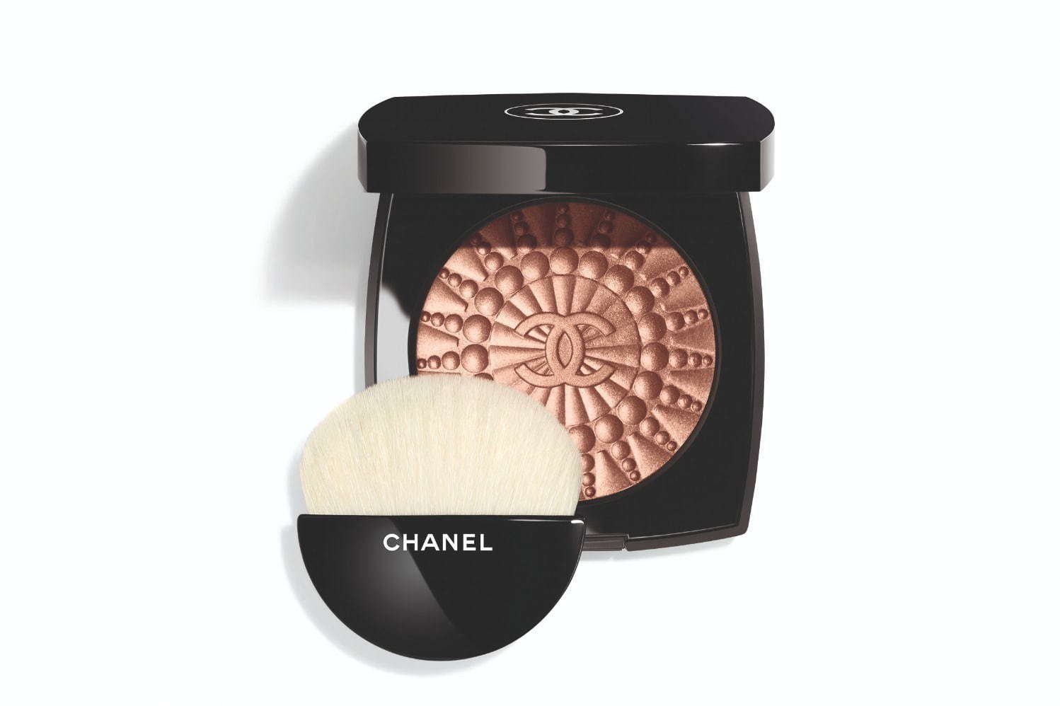 The Beauty News: Chanel Perle et Eclat de Chanel (Le Blanc) Spring
