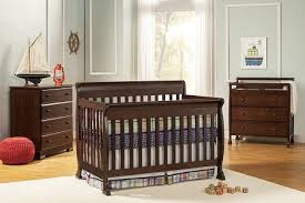 Safety tips for baby crib sets