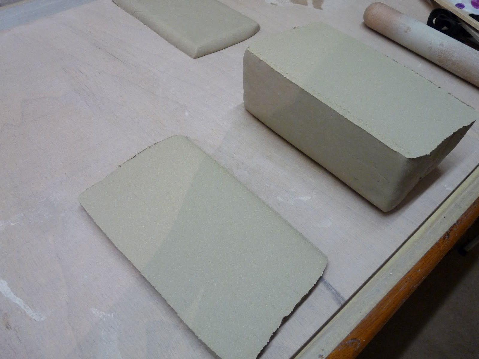 Just Pottering: Rolling clay slabs