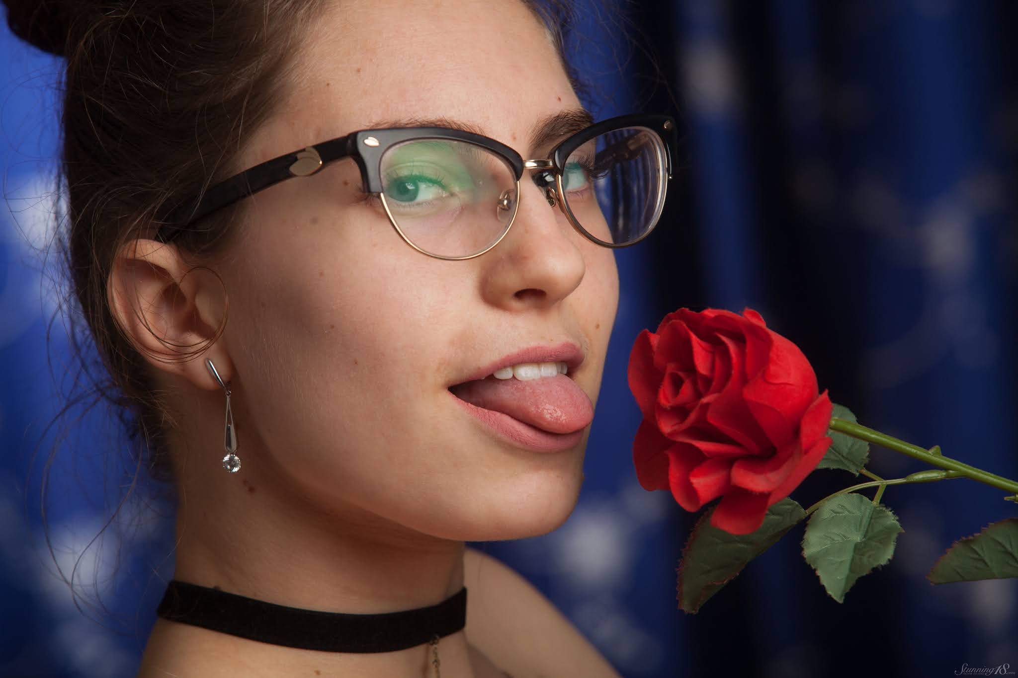 Various Beautiful Women Liza Loo, busty nerd