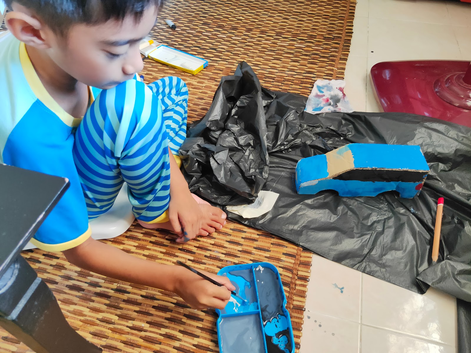 Aktiviti PKP Projek kereta  mainan daripada kotak  