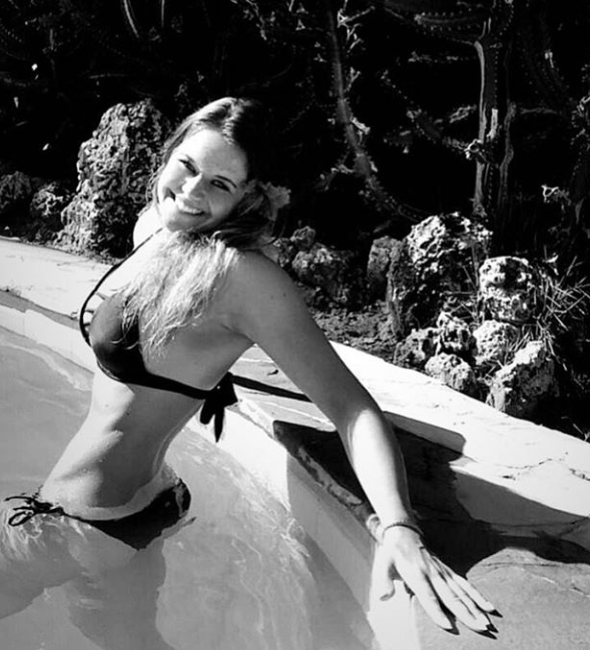 Sports Hotties: Sexy pic of ski hottie Corinne Suter - sexy Swiss skier