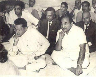 bollywood-mohammad-rafi-the-legend-biography-in-hindi-मोहम्मद रफ़ी bollywood-mohammad-rafi-the-legend-biography-in-hindi-मोहम्मद रफ़ी