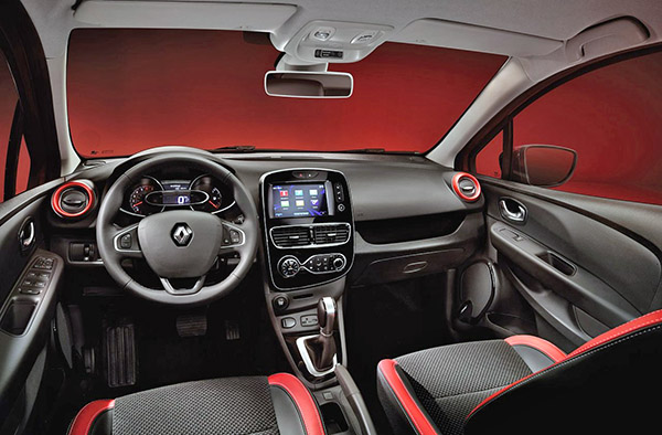 Burlappcar 2019 Renault Clio Interior
