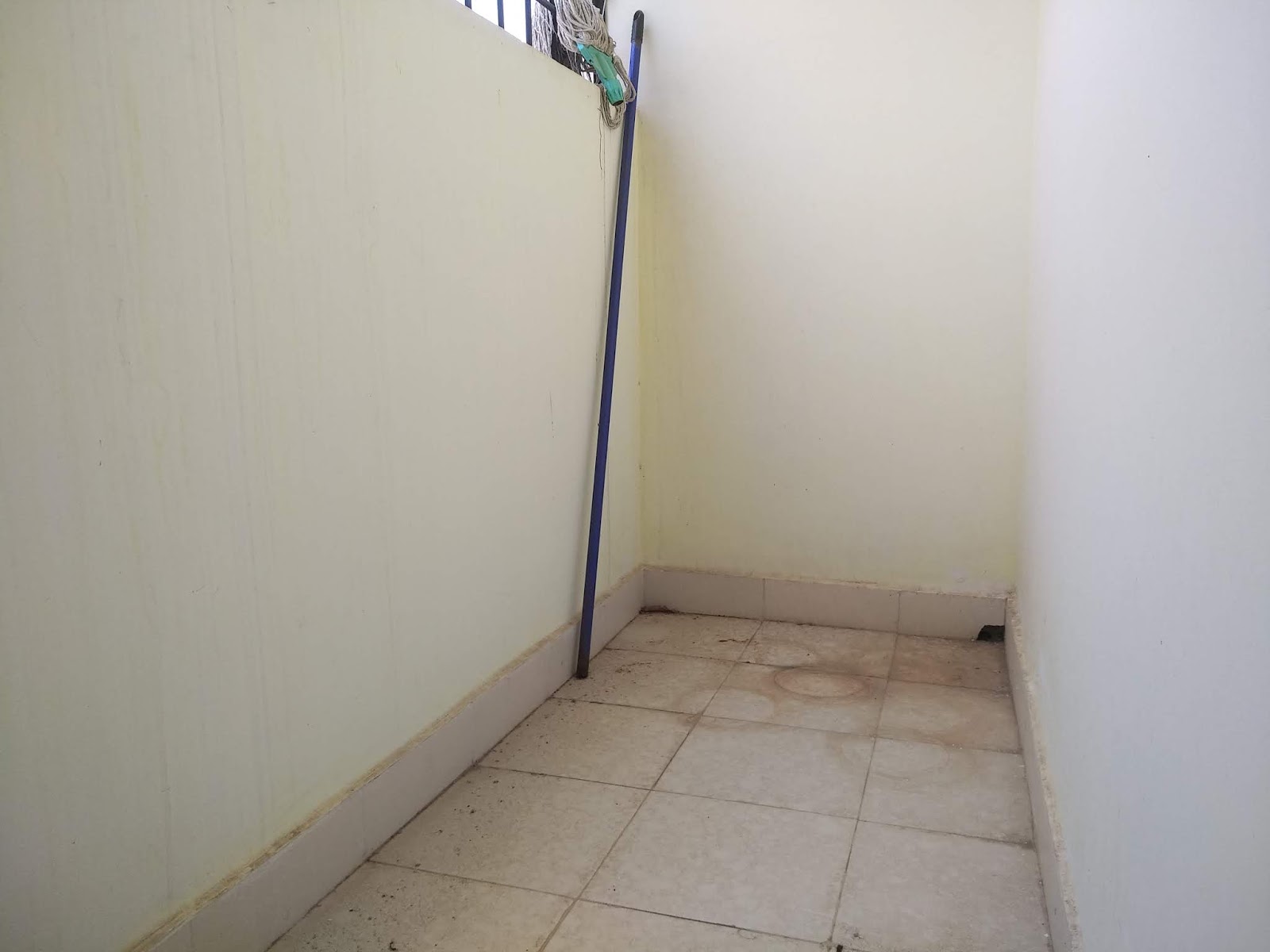 PURVI PRIDE WHITEFIELD IMMADIHALLI BUS STOP (1.5 Kms from white