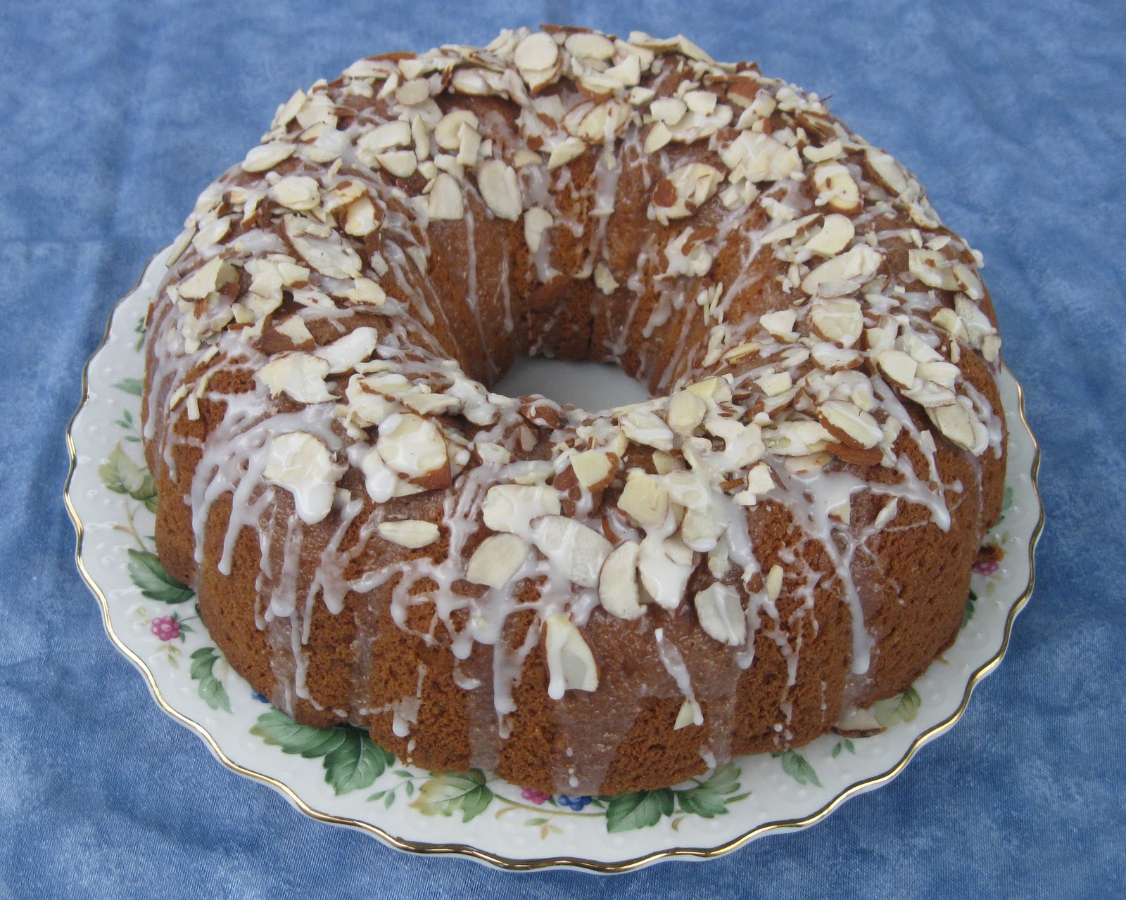 Baking Outside the Box: Almond Coffee Cake
