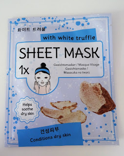 Action Sheet mask with white truffle