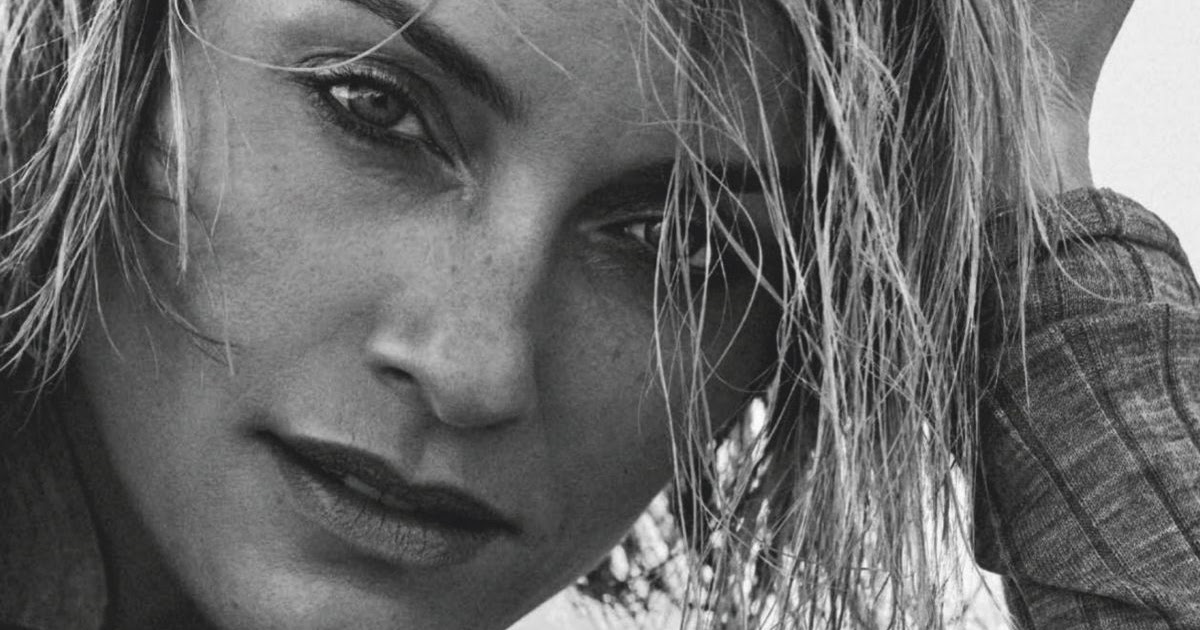 Amber Valletta Featured in Vogue Magazine, Mexico & Latin America