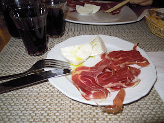 Assisi: prosciutto di norcia e mozzarella di bufala