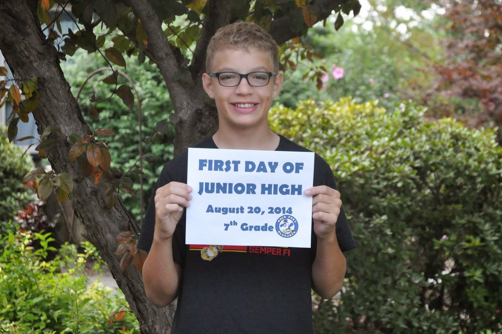 Jojo's News.2 FIRST DAY OF SCHOOL IN ROCK PORT, MO Erster Tag der