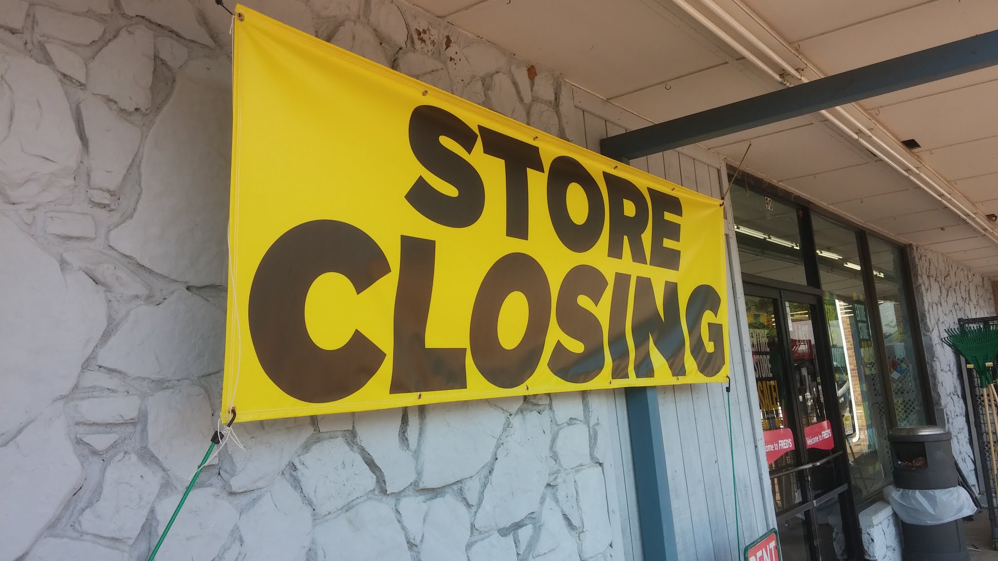 The MidSouth Retail Blog Fred's Closing, Hernando, MS (BONUS former