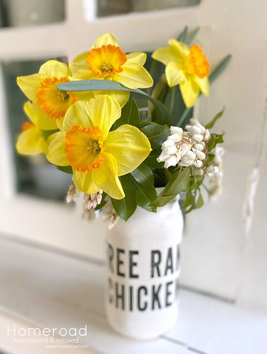 Painted Recycled Mason Jars with a Farmhouse Transfer