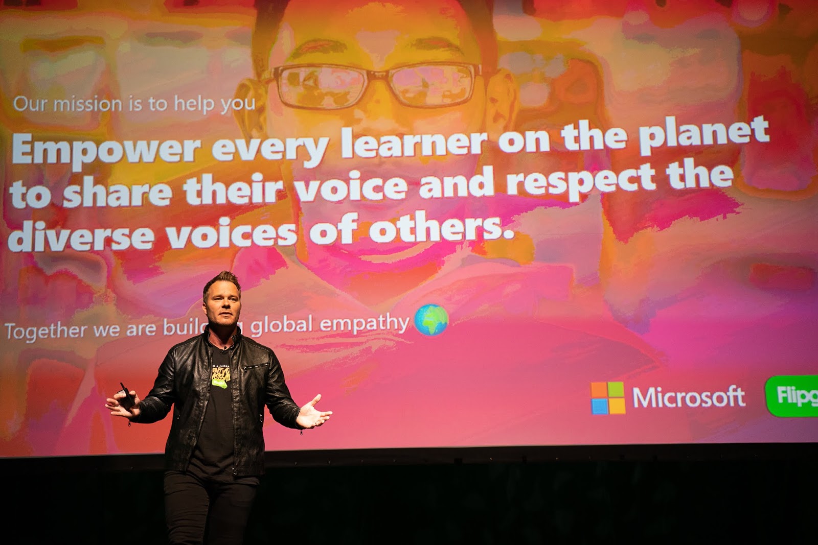 Featured image of post Flipgrid Logo Pink