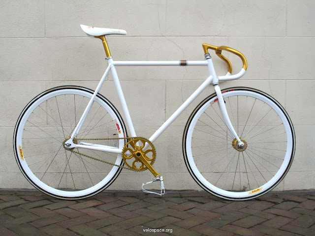 Sepeda Fixie