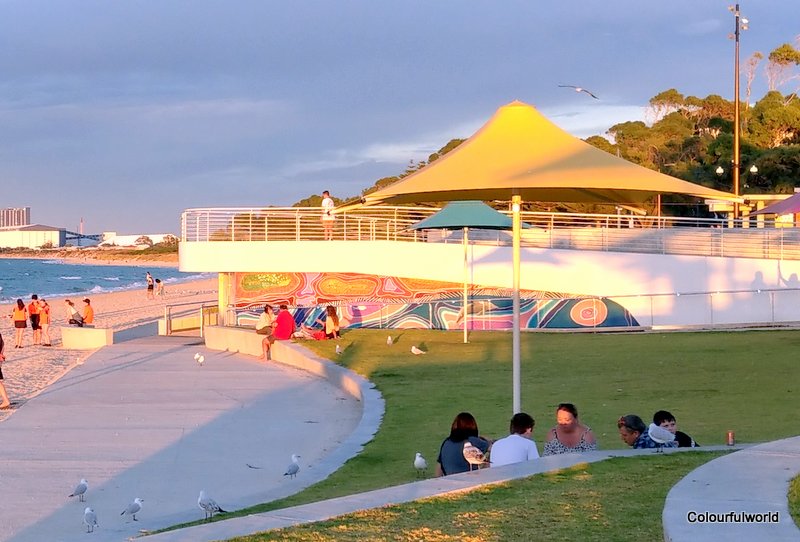 COLOURFULWORLD Monday Murals In Rockingham