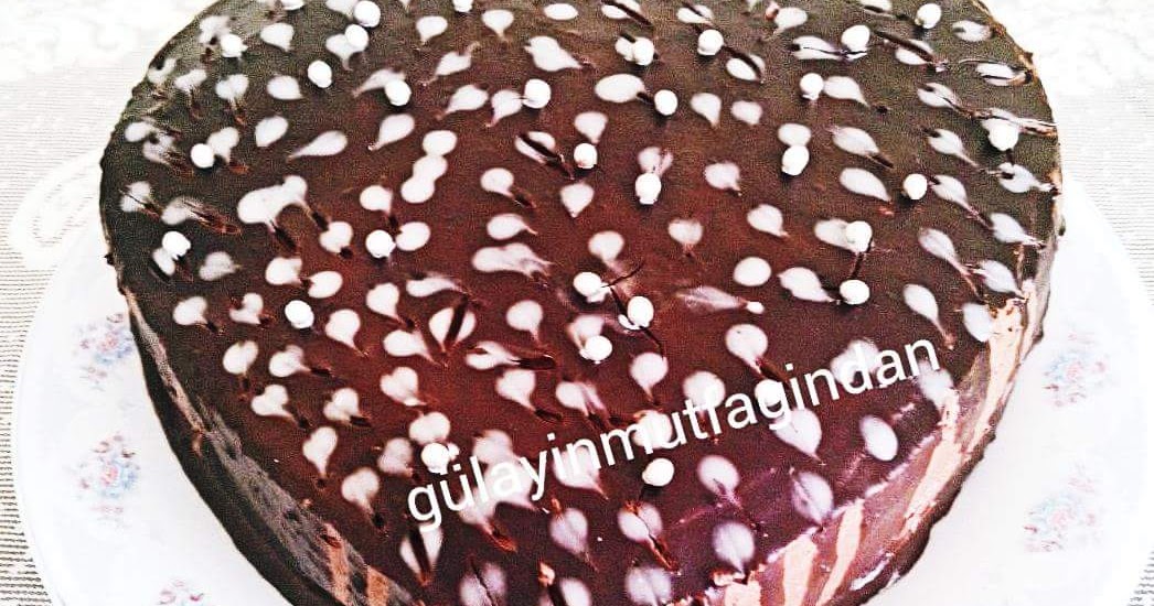 ÇİKOLATALI YAŞ PASTA GÜLAYIN MUTFAĞINDAN