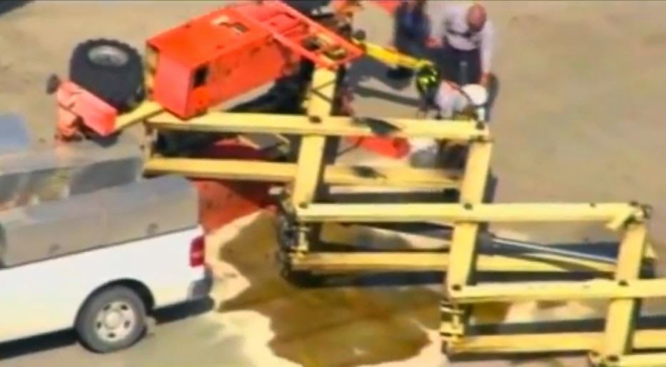 MEC&F Expert Engineers WORKER DIES IN CONSTRUCTION ACCIDENT INSIDE AN