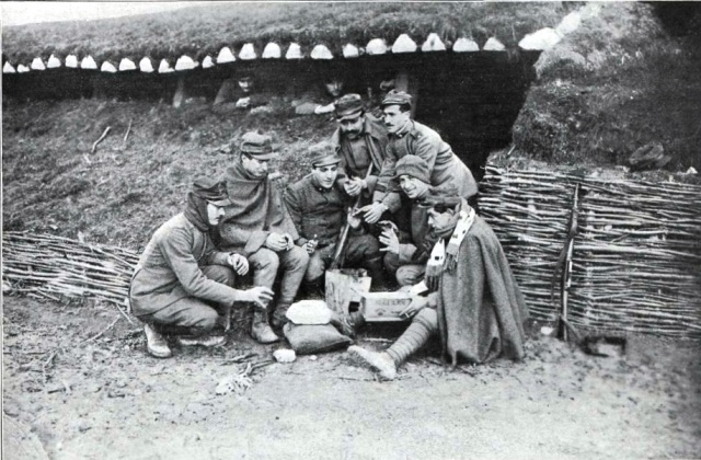 Soldados en las trincheras (fotografa de Argus publicada en el n 51 de La Guerra Ilustrada)