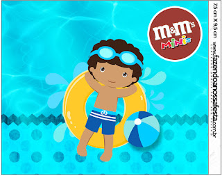 Fiesta en la Piscina, Niño Moreno: Etiquetas para Candy Bar para Imprimir Gratis. Etiquetas M&M de Fiesta en la Piscina, Niño Moreno para imprimir gratis.