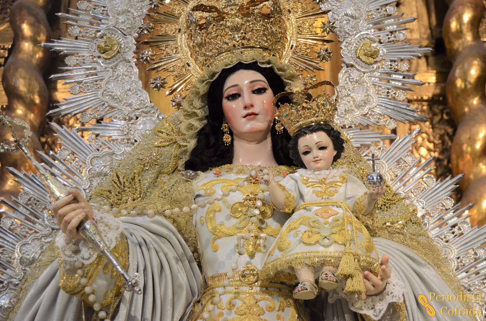 Periodista Cofrade: SANTA MARÍA LA BLANCA ACOGIÓ EL BESAMANOS A LA VIRGEN  DE LAS NIEVES