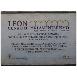 León. Cuna del Parlamentarismo. Placa conmemorativa.
