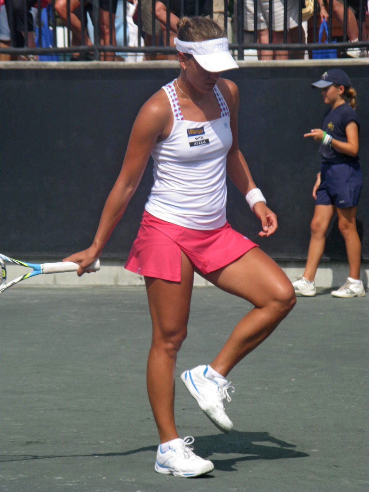 Women Who Serve: When the match is close