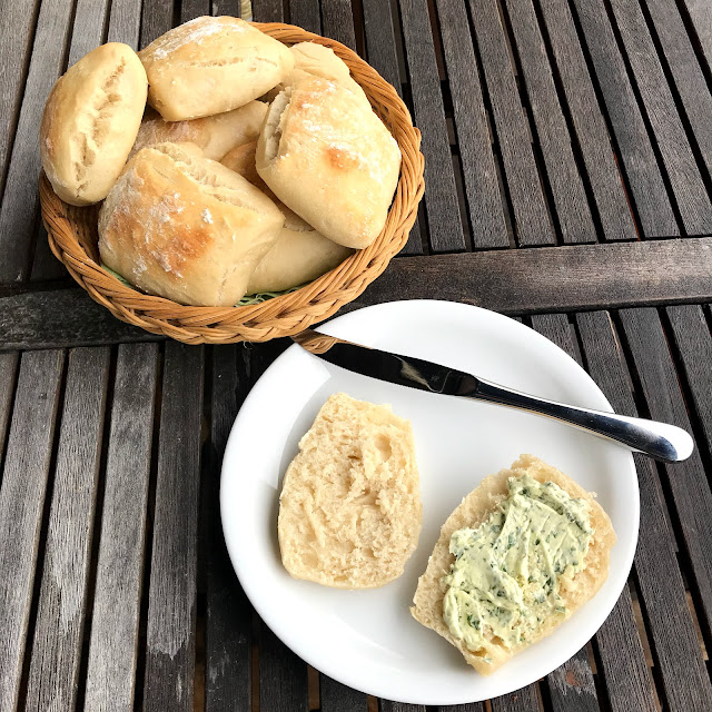 Pâtisserie Nadine CiabattaBrötchen mit Lievito Madre