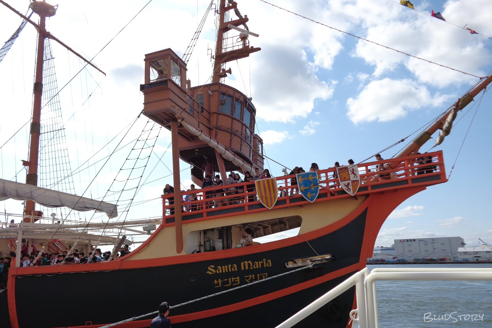 santa maria cruise, sightseeing osaka dengan kapal pesiar BludStory
