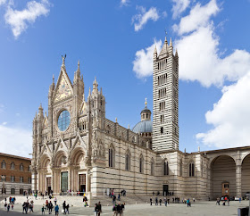 The cathedral at Siena is considered to be one of Italy's  finest examples of Romanesque-Gothic architecture