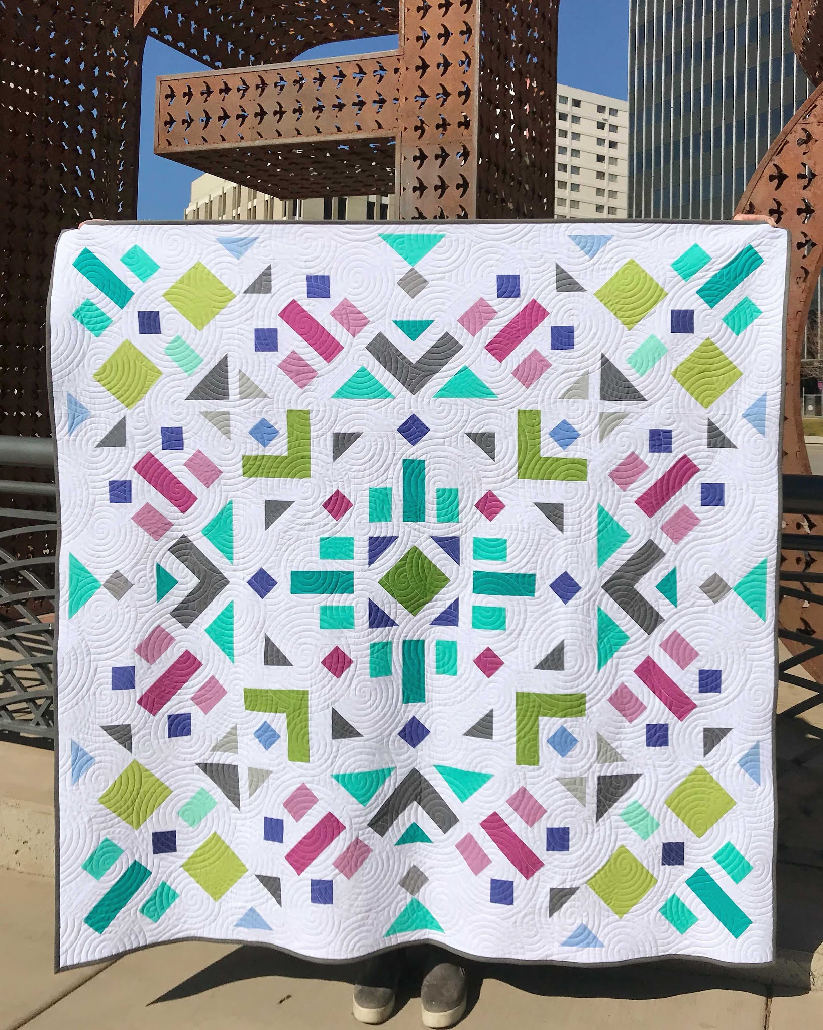 Minimal Medallion Quilt Ahhh...Quilting