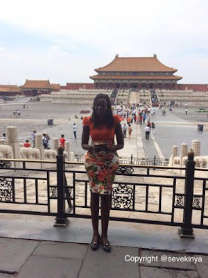 6 Photos: Kenyan girl who photoshopped herself into photos of tourist attraction sites in China goes on a real tour