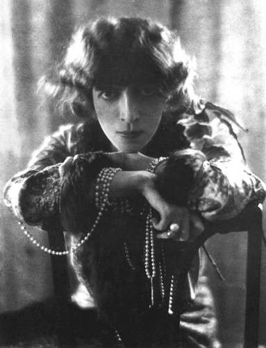 Tweedland The Gentlemen S Club Marchesa Luisa Casati Self Made