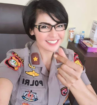 Model Rambut Pixie Bob Dengan Side Bangs Model Rambut Pixie Bob Dengan Side Bangs