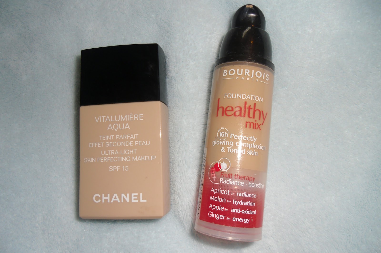 Hidden Beauty: Chanel Vitalumiere Aqua Ultra-Light Skin Perfecting Makeup -  B10 // REVIEW