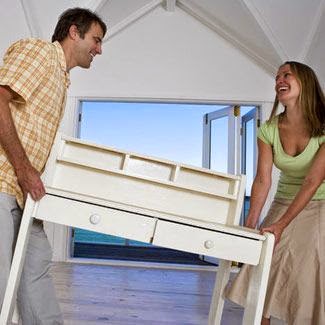 cambiar los muebles de lugar para decorar tu casa