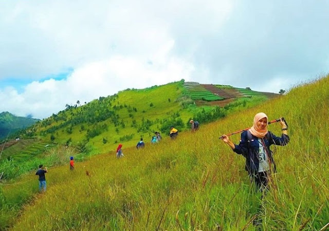 Mengeksplore Keindahan Alam di Kecamatan Bawang Kabupaten