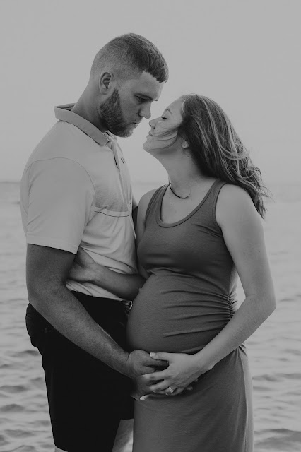 Babymoon maternity pictures Ft Myers