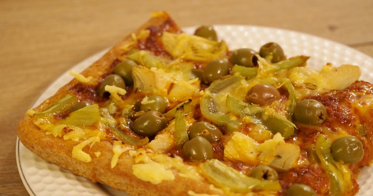 Pizza mit Artischocken, Oliven und grünen Paprika (8 Portionen, 1 ...