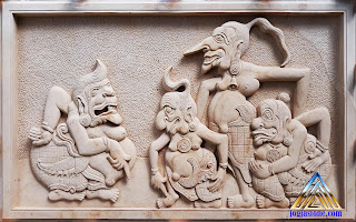 Relief hiasan untuk tempel dinding gambar motif wayang Punokawan