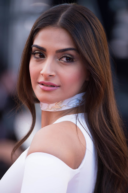 Sonam Kapoor Looks Gorgeous In White Dress As She Attends “From The Land Of ATTENDS 'FROM TH The Moon (Mal De Pierres)”