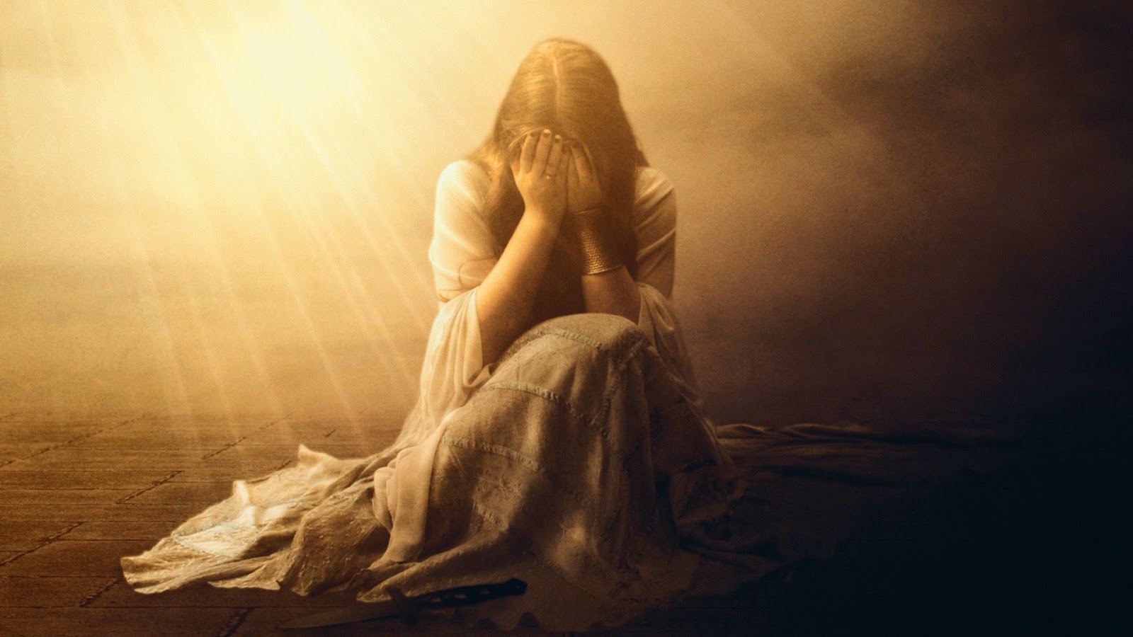 виктория валмер модель. девушка и ночь. грустная девушка. закат девушка природа. девушка на закате.