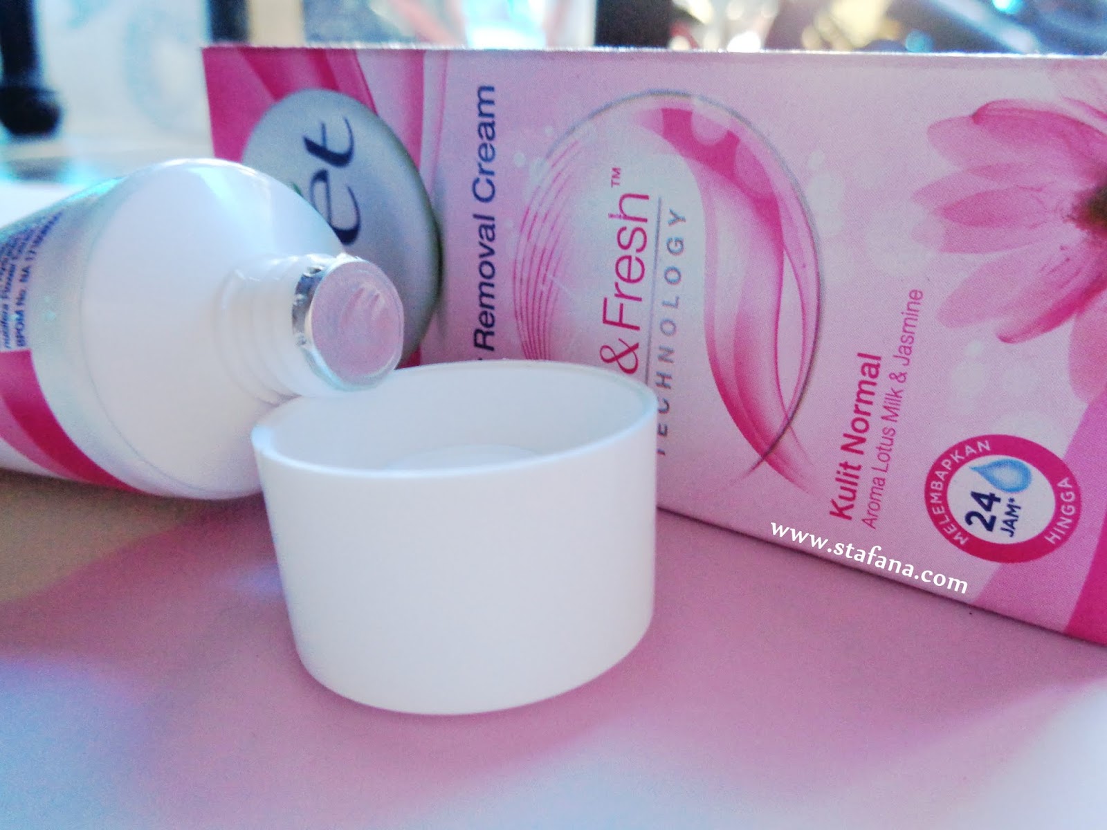 Kulit Bebas Bulu Menggunakan Veet Hair Removal Cream Stafana Charis