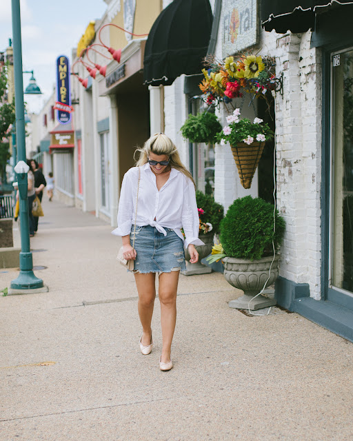 How to Style a Denim Skirt 