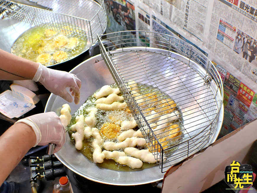 台南白糖粿/40多年老店/從路邊攤賣到開店面/當天備料限量供應/完全沒有油耗味/傳統古早味點心/散步甜食台式下午茶