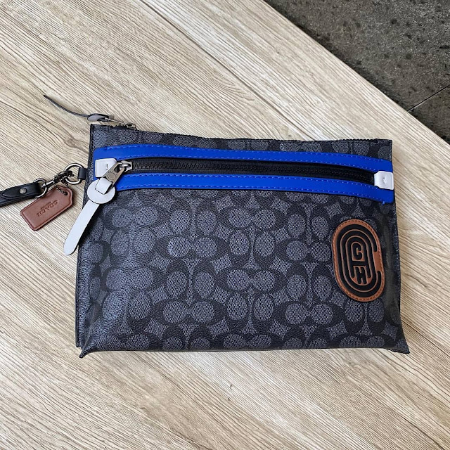 Coach Academy pouch in signature with coach patch