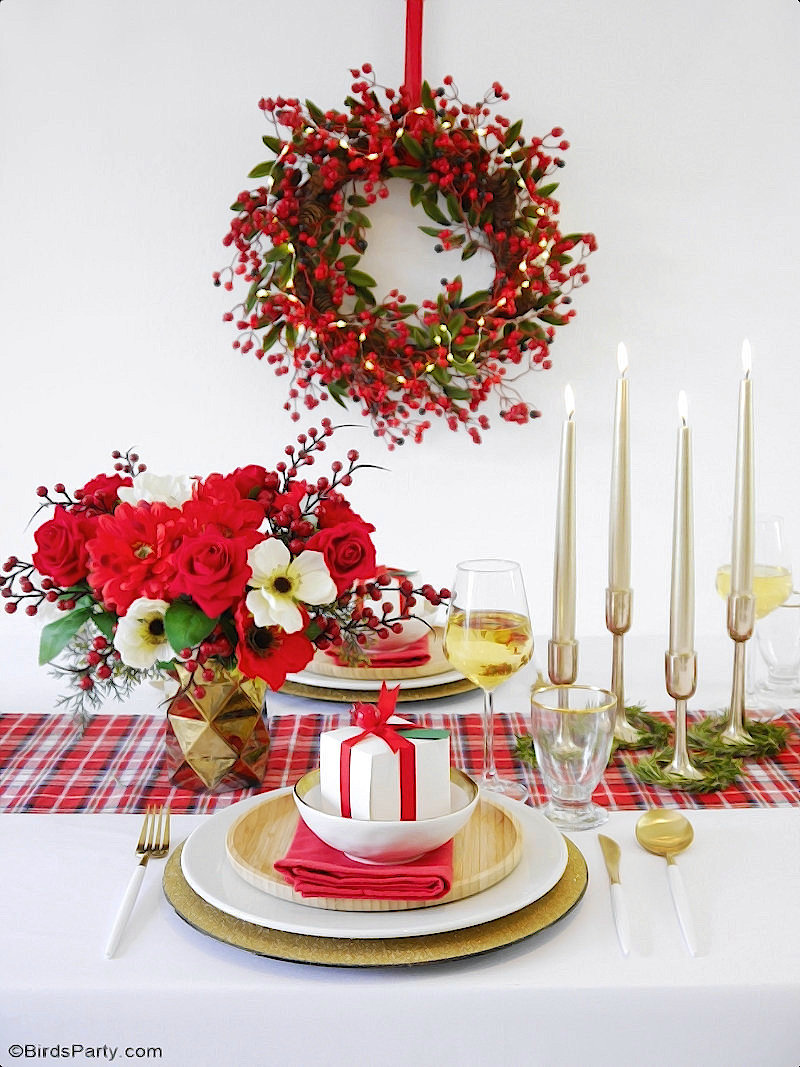 Ma Table de Noël Moderne Inspiration Tartan Plaid - des idées de décorations faciles pour une fête de fin d'année traditionnelle en rouge et vert! by BirdsParty.com @birdsparty #tablenoel #noel #decordetable #tartan #plaid #noelrouge #decornoelrougevert