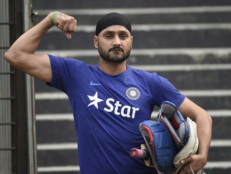 harbhajan singh, harbhajan singh stats, harbhajan singh story, Harbhajan Singh Plaha, Harbhajan Singh biography, Harbhajan Singh in marathi, हरभजन सिंग मराठी माहिती, The Turbinator, हरभजन सिंग स्टोरी, cricket, indian spinner, bhajji
